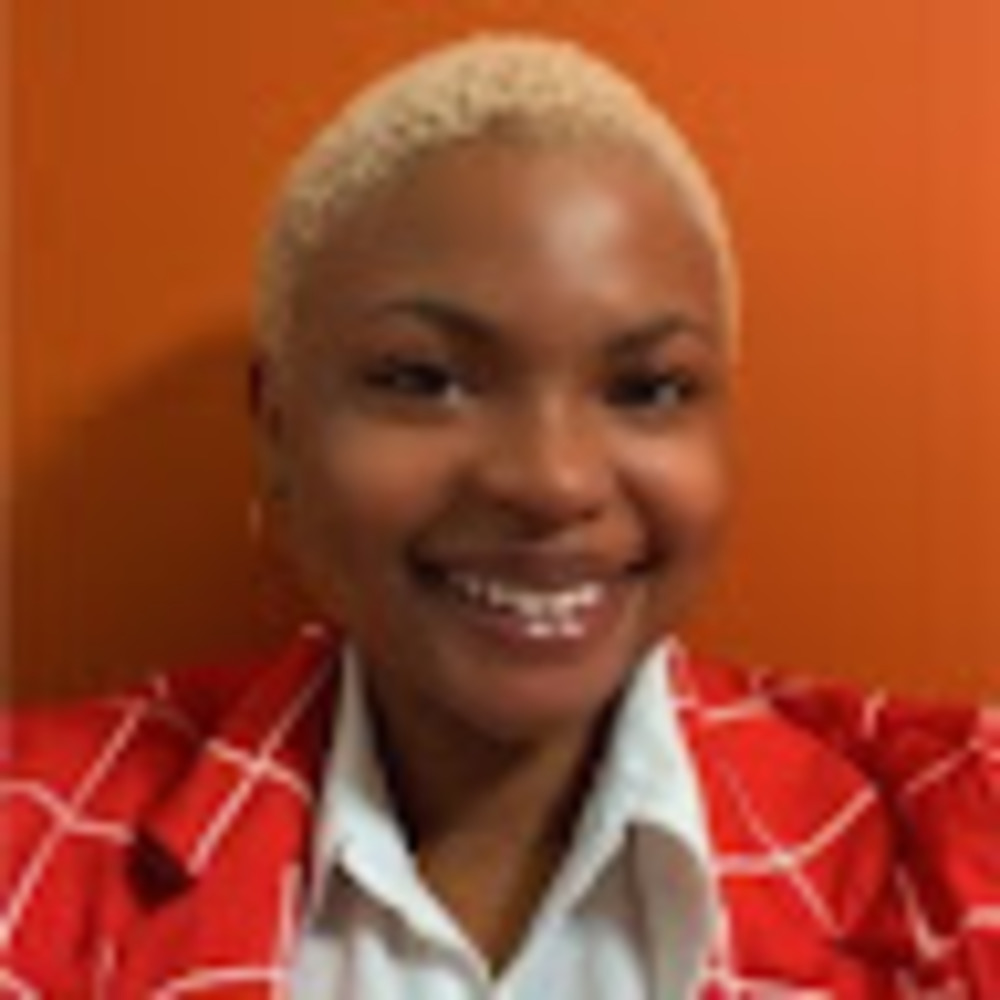 Meet your Posher, Maya